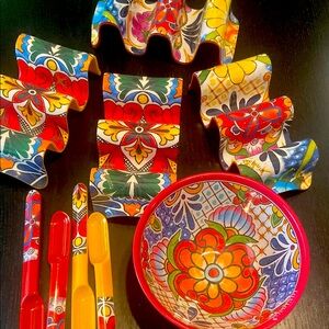Colorful  Bowl and Spoon Set taco’s hold